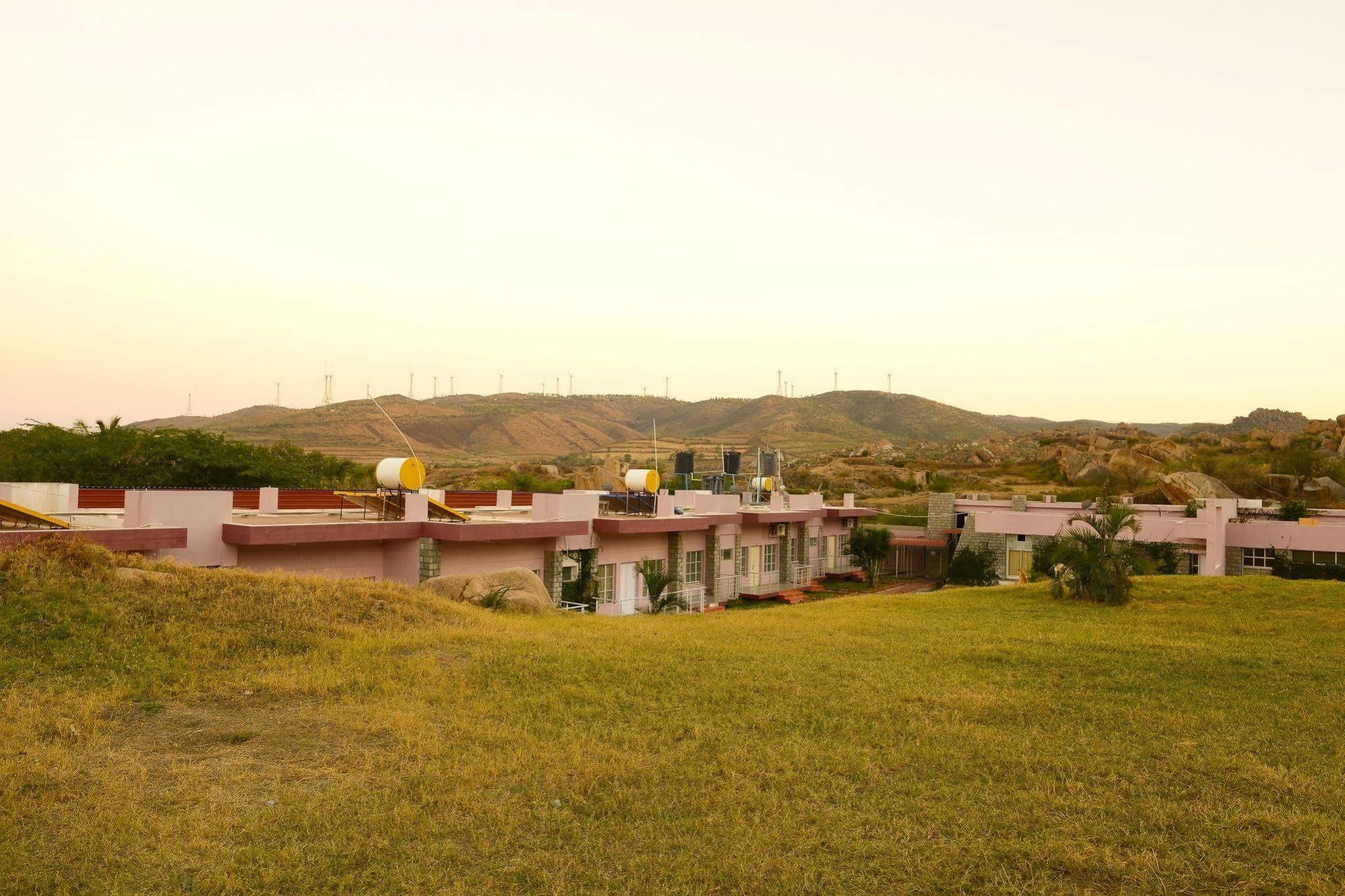 Kstdc Hotel Mayura Yatrinivas Mysore Exterior foto